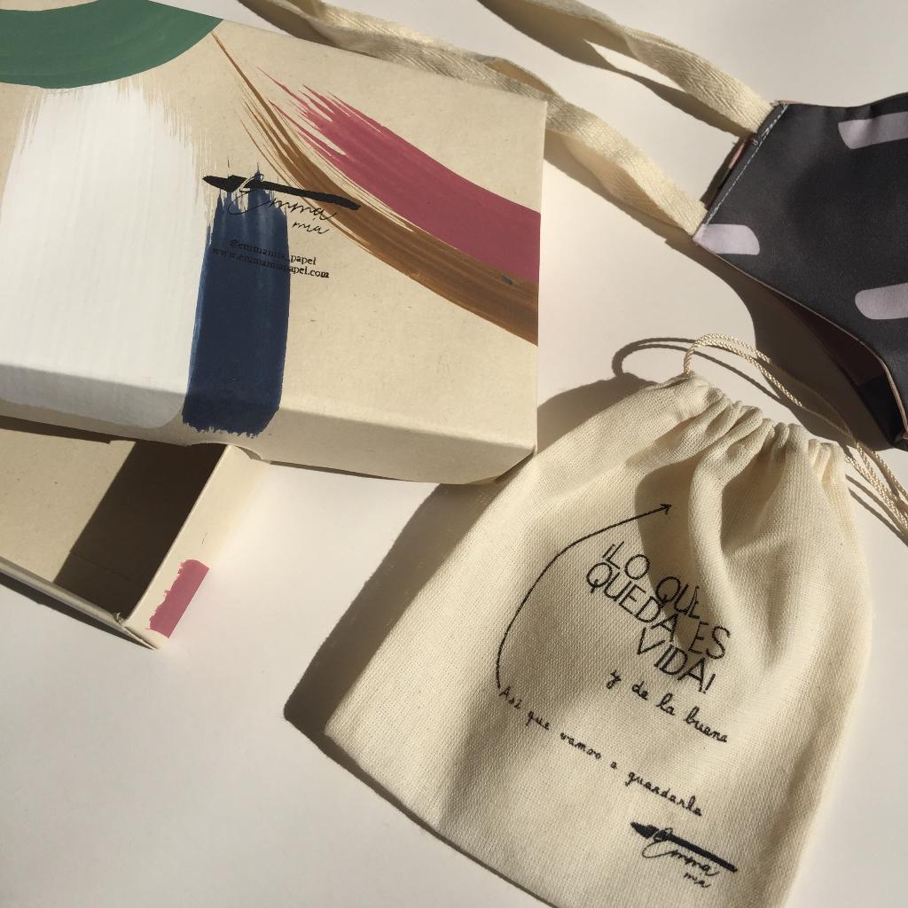 Tapabocas pet con bolsa de algodón - EMMAMIA - El Anaquel Verde